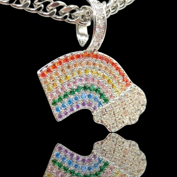 18" x 5mm Cuban Chain - 14 White Gold Finish Rainbow Cloud. - Picture 7 of 10